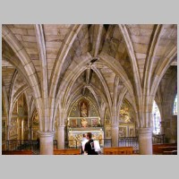 Figeac, la chapelle Notre-Dame-de-Pitié,  l'ancienne salle capitulaire, Photo Jacques Mossot on Structurae.jpg